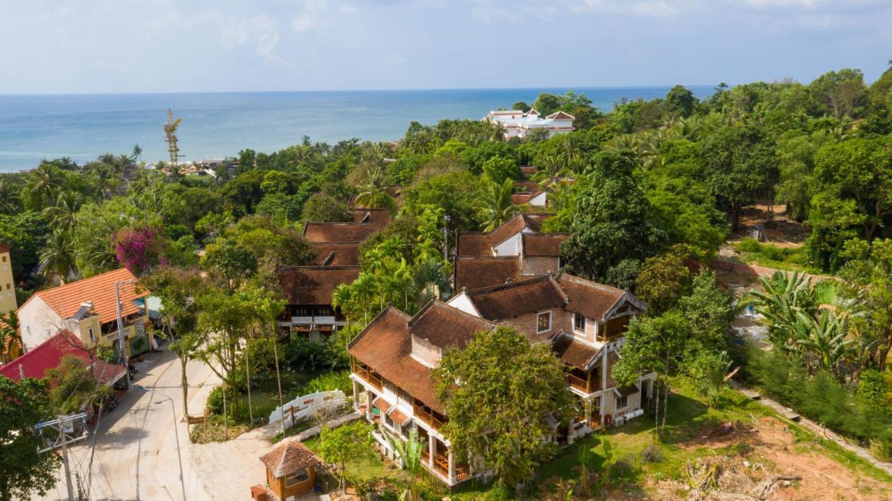 Ancient Village Phu Quoc Resort Extérieur photo